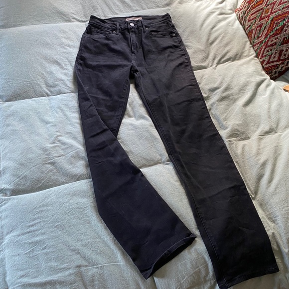 Levi’s 724 High Rise Straight Leg Women’s Jeans - Picture 5 of 7